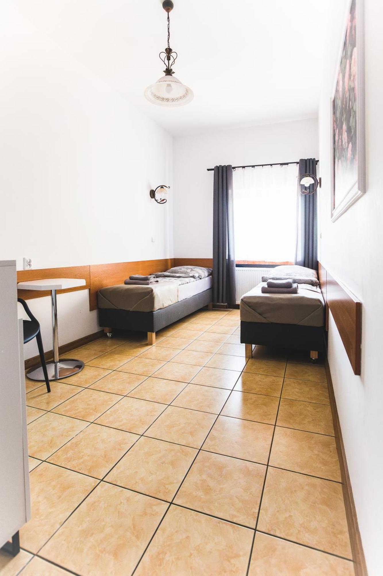Pokoje Lech Gubin Extérieur photo